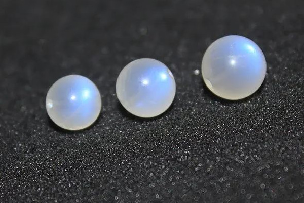 月光石買藍光強的還是透的 月光石買什么樣的好 月光石買藍光強的還是透的 月光石買什么樣的好