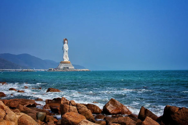 三亞機票酒店預(yù)訂暴漲3倍 三亞有什么好玩的地方