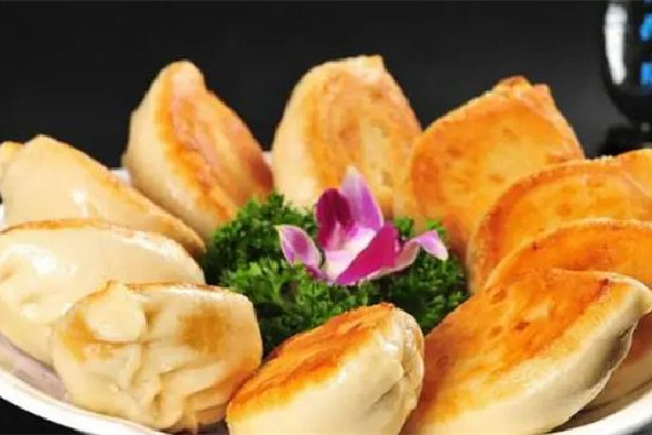 水煎包是哪里的特產(chǎn) 水煎包屬于碳水嗎 水煎包是哪里的特產(chǎn) 水煎包屬于碳水嗎