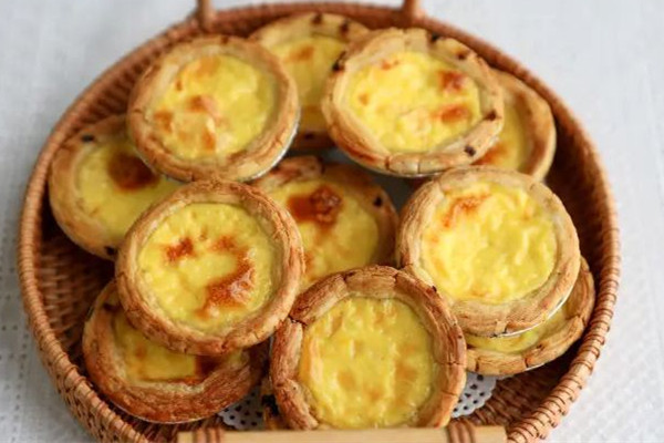 蛋撻皮要先烤一會(huì)在放蛋撻液?jiǎn)?蛋撻皮烤出來(lái)不酥脆什么原因 蛋撻皮要先烤一會(huì)在放蛋撻液?jiǎn)?蛋撻皮烤出來(lái)不酥脆什么原因