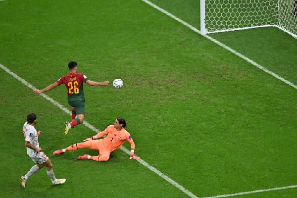 西班牙點(diǎn)球大戰(zhàn)出局 世界杯死亡之組4隊(duì)全部回家 西班牙點(diǎn)球大戰(zhàn)出局 世界杯死亡之組4隊(duì)全部回家