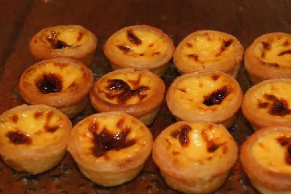 蛋撻皮要先烤一會(huì)在放蛋撻液?jiǎn)?蛋撻皮烤出來(lái)不酥脆什么原因 蛋撻皮要先烤一會(huì)在放蛋撻液?jiǎn)?蛋撻皮烤出來(lái)不酥脆什么原因