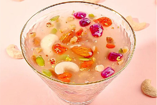 男子稱自家晾曬藕粉疑遭鄰居撒農藥 藕粉含量多少是純藕粉 男子稱自家晾曬藕粉疑遭鄰居撒農藥 藕粉含量多少是純藕粉