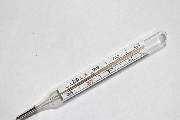 便利店35.8元賣體溫計(jì)被罰 水銀體溫計(jì)甩到哪里合適 便利店35.8元賣體溫計(jì)被罰 水銀體溫計(jì)甩到哪里合適
