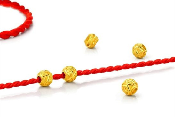 黃金轉運珠和什么搭配 黃金轉運珠可以搭配朱砂珠子嗎 黃金轉運珠和什么搭配 黃金轉運珠可以搭配朱砂珠子嗎