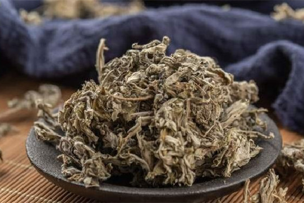 艾草有辟邪的作用嗎 艾草適合什么人群服用 艾草有辟邪的作用嗎 艾草適合什么人群服用