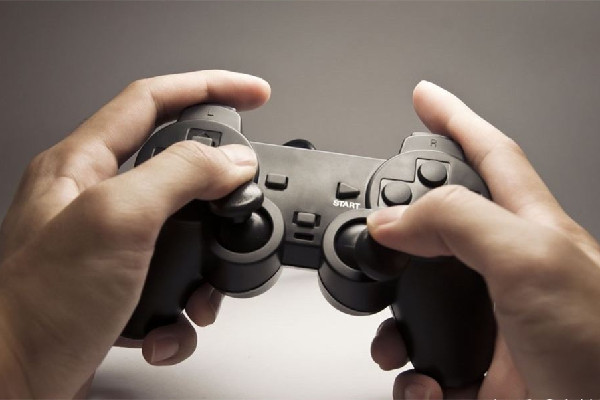 網(wǎng)吧春節(jié)促銷:玩家簽“生死狀” 玩游戲時(shí)間過長身體會(huì)怎樣 網(wǎng)吧春節(jié)促銷:玩家簽“生死狀” 玩游戲時(shí)間過長身體會(huì)怎樣