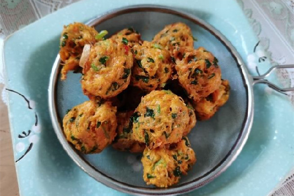 蘿卜丸子要放雞蛋嗎 蘿卜丸子多久能炸熟 蘿卜丸子要放雞蛋嗎 蘿卜丸子多久能炸熟