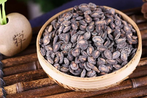 西瓜子有點(diǎn)潮了怎么辦 西瓜子怎么存放時(shí)間長 西瓜子有點(diǎn)潮了怎么辦 西瓜子怎么存放時(shí)間長