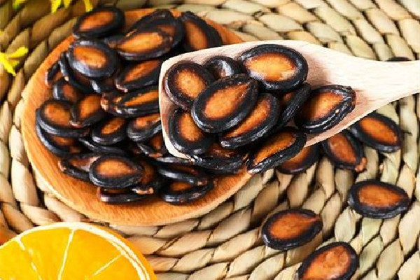 西瓜子有點(diǎn)潮了怎么辦 西瓜子怎么存放時(shí)間長 西瓜子有點(diǎn)潮了怎么辦 西瓜子怎么存放時(shí)間長