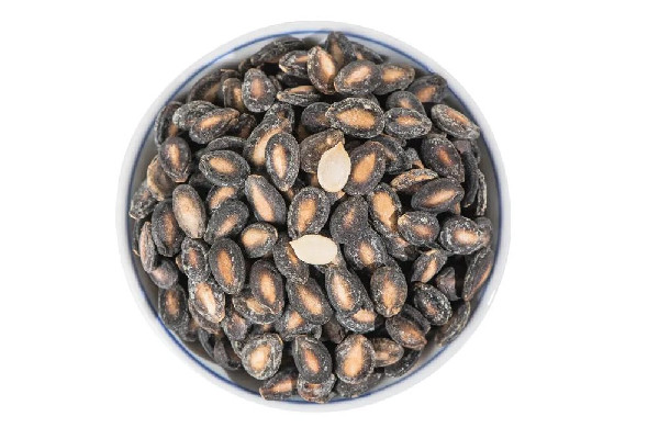 西瓜子有點(diǎn)潮了怎么辦 西瓜子怎么存放時(shí)間長 西瓜子有點(diǎn)潮了怎么辦 西瓜子怎么存放時(shí)間長