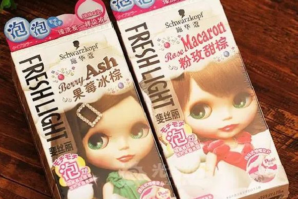 泡泡染發(fā)劑對身體有害嗎 泡泡染發(fā)劑適合冬天用嗎 泡泡染發(fā)劑對身體有害嗎 泡泡染發(fā)劑適合冬天用嗎