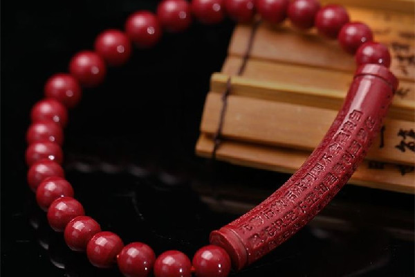 朱砂手串戴哪個手有講究嗎 朱砂手串可以戴腳上嗎 朱砂手串戴哪個手有講究嗎 朱砂手串可以戴腳上嗎