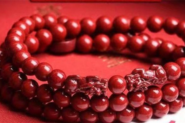 朱砂手串戴哪個手有講究嗎 朱砂手串可以戴腳上嗎 朱砂手串戴哪個手有講究嗎 朱砂手串可以戴腳上嗎