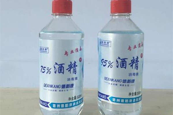 醫(yī)用酒精和工業(yè)酒精的區(qū)別 醫(yī)用酒精能喝嗎 醫(yī)用酒精和工業(yè)酒精的區(qū)別 醫(yī)用酒精能喝嗎