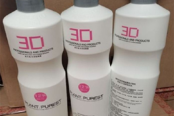 雙氧奶的作用和用途 雙氧奶可以直接褪色嗎 雙氧奶的作用和用途 雙氧奶可以直接褪色嗎