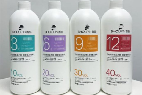 雙氧奶的作用和用途 雙氧奶可以直接褪色嗎 雙氧奶的作用和用途 雙氧奶可以直接褪色嗎