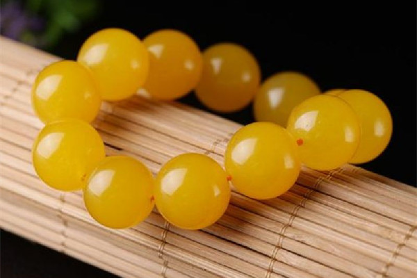 黃瑪瑙怎么辨別真假 黃瑪瑙和黃玉髓區(qū)別 黃瑪瑙怎么辨別真假 黃瑪瑙和黃玉髓區(qū)別