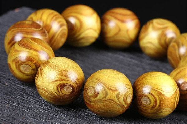 金絲楠木手串會(huì)開裂嗎 金絲楠木手串開裂了怎么辦 金絲楠木手串會(huì)開裂嗎 金絲楠木手串開裂了怎么辦