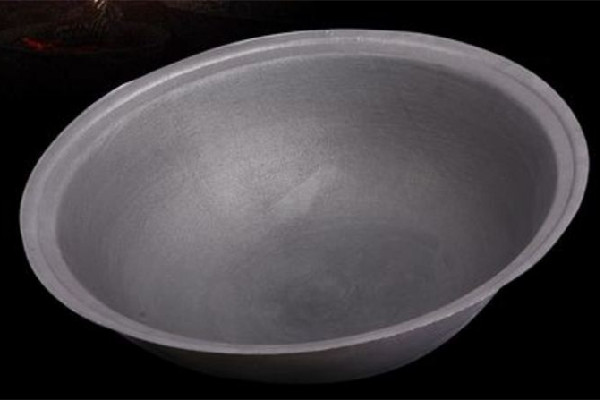 生鐵鍋要厚的好還是薄的好 生鐵鍋可以放在電磁爐上加熱嗎 生鐵鍋要厚的好還是薄的好 生鐵鍋可以放在電磁爐上加熱嗎