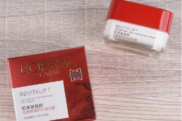 歐萊雅視黃醇日霜和晚霜的區(qū)別 歐萊雅視黃醇日霜可以晚上用嗎 歐萊雅視黃醇日霜和晚霜的區(qū)別 歐萊雅視黃醇日霜可以晚上用嗎