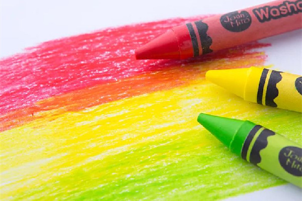 蠟筆有毒嗎 蠟筆孩子吃了怎么辦 蠟筆有毒嗎 蠟筆孩子吃了怎么辦