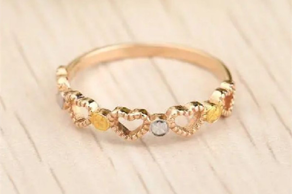 18k金不亮了怎么處理 18k金可以用牙膏清理嗎 18k金不亮了怎么處理 18k金可以用牙膏清理嗎