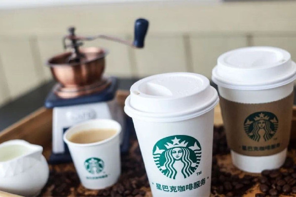 女子帶漢堡進(jìn)星巴克被服務(wù)員攔下 星巴克有什么好喝的 女子帶漢堡進(jìn)星巴克被服務(wù)員攔下 星巴克有什么好喝的