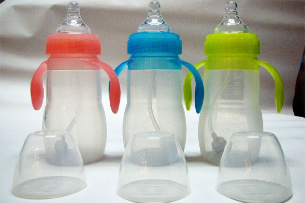 奶嘴可以自己扎孔嗎 奶嘴怎么弄大一點(diǎn) 奶嘴可以自己扎孔嗎 奶嘴怎么弄大一點(diǎn)