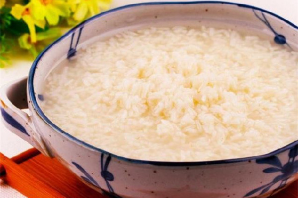 糯米酒要煮開喝嗎 糯米酒釀好后怎么保存 糯米酒要煮開喝嗎 糯米酒釀好后怎么保存