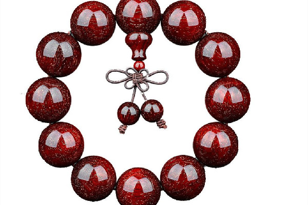 小葉紫檀手串的香味是怎樣的 小葉紫檀手串的香味能保持多久 小葉紫檀手串的香味是怎樣的 小葉紫檀手串的香味能保持多久