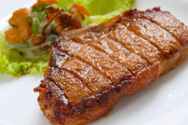 中國(guó)人均肉類消費(fèi)遠(yuǎn)超膳食標(biāo)準(zhǔn) 肉類每天吃多少合適