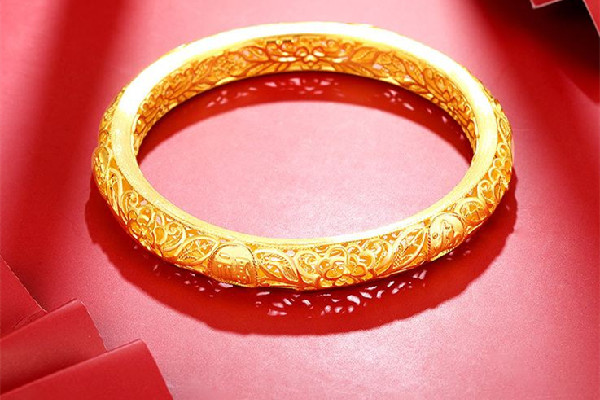 黃金手鐲會(huì)掉色嗎 黃金手鐲會(huì)越戴越亮嗎 黃金手鐲會(huì)掉色嗎 黃金手鐲會(huì)越戴越亮嗎