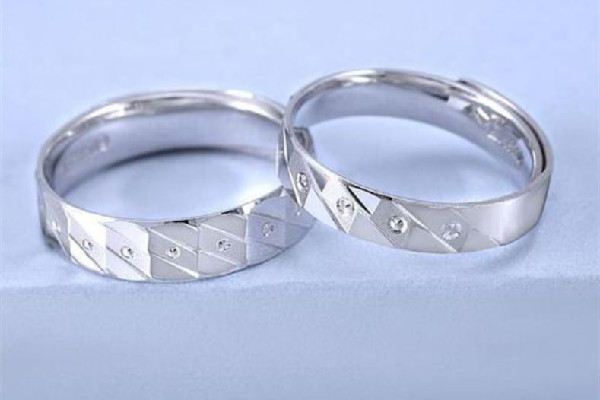 白金戒指怎么識別真假 白金戒指有什么標志 白金戒指怎么識別真假 白金戒指有什么標志