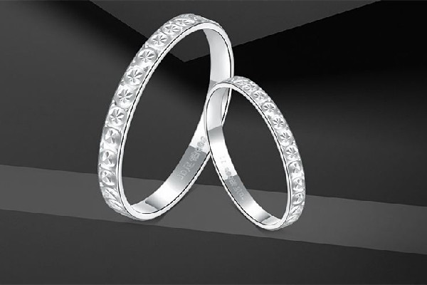白金戒指有活口的嗎 白金戒指有點(diǎn)緊怎么辦 白金戒指有活口的嗎 白金戒指有點(diǎn)緊怎么辦