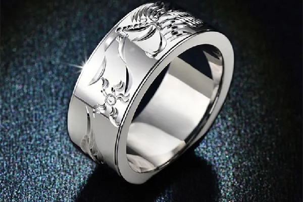 白金戒指用火燒會(huì)變色嗎 白金戒指變形了怎么辦 白金戒指用火燒會(huì)變色嗎 白金戒指變形了怎么辦