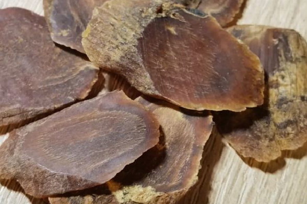 紅參買什么樣的好 紅參怎么辨別真假 紅參買什么樣的好 紅參怎么辨別真假