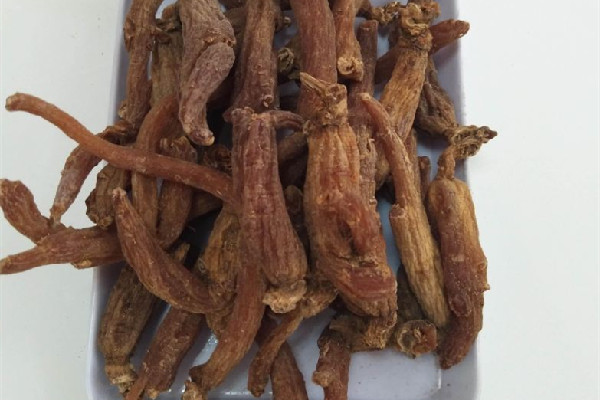 紅參服用多久為一個(gè)療程 紅參吃多了有什么副作用 紅參服用多久為一個(gè)療程 紅參吃多了有什么副作用