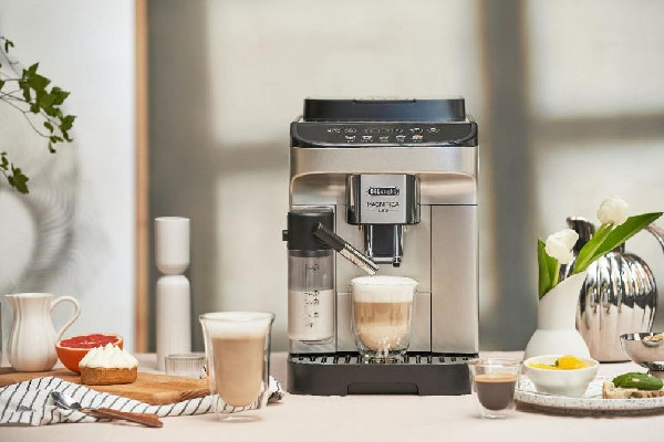 咖啡機全自動好還是半自動好 咖啡機全自動和半自動的區(qū)別 咖啡機全自動好還是半自動好 咖啡機全自動和半自動的區(qū)別