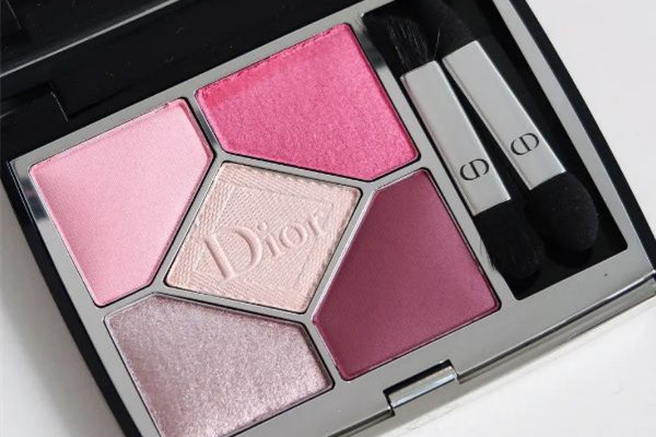 眼影有滑石粉安全嗎 眼影對眼影有沒有傷害 眼影有滑石粉安全嗎 眼影對眼影有沒有傷害