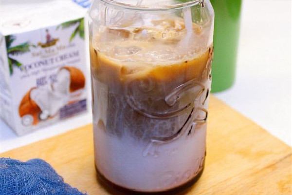 生椰拿鐵和絲絨拿鐵哪個(gè)好喝 生椰拿鐵和生椰絲絨拿鐵區(qū)別 生椰拿鐵和絲絨拿鐵哪個(gè)好喝 生椰拿鐵和生椰絲絨拿鐵區(qū)別