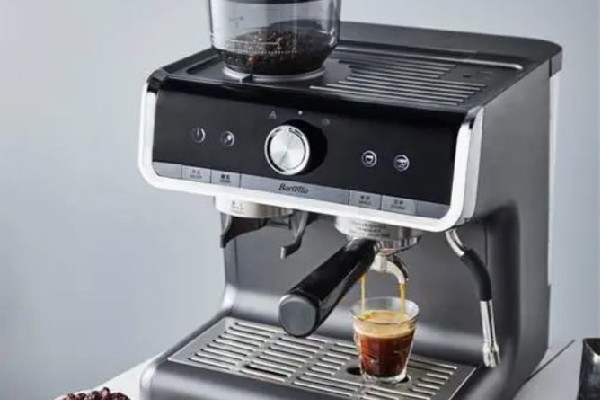 咖啡機(jī)家用什么品牌好 咖啡機(jī)多少錢(qián)一臺(tái)家庭用 咖啡機(jī)家用什么品牌好 咖啡機(jī)多少錢(qián)一臺(tái)家庭用