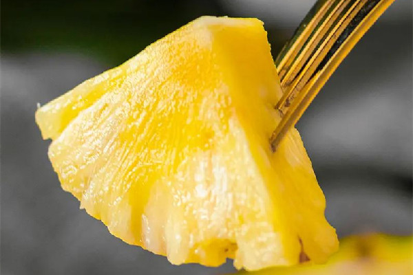 菠蘿不適合什么人吃 菠蘿可以減肥吃嗎 菠蘿不適合什么人吃 菠蘿可以減肥吃嗎