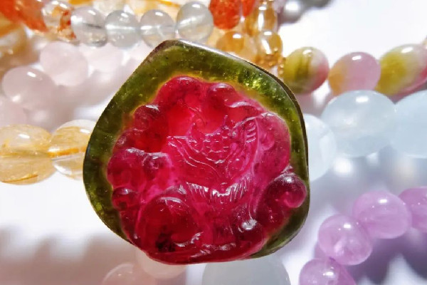 碧璽什么顏色的最值錢 碧璽的七種顏色等級 碧璽什么顏色的最值錢 碧璽的七種顏色等級