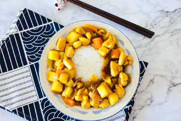 咖喱塊有咸味嗎 咖喱塊要放鹽嗎 咖喱塊有咸味嗎 咖喱塊要放鹽嗎