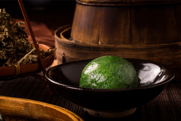 青團(tuán)適合減肥吃嗎 青團(tuán)吃了會(huì)長胖嗎 青團(tuán)適合減肥吃嗎 青團(tuán)吃了會(huì)長胖嗎