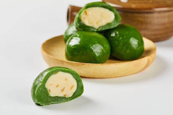 青團(tuán)的營養(yǎng)價(jià)值和功效 青團(tuán)適合什么人群吃 青團(tuán)的營養(yǎng)價(jià)值和功效 青團(tuán)適合什么人群吃