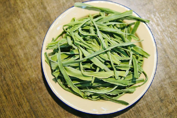 貢菜煮火鍋需要提前泡嗎 貢菜煮火鍋好吃嗎 貢菜煮火鍋需要提前泡嗎 貢菜煮火鍋好吃嗎