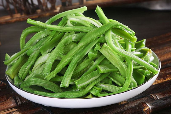 貢菜是什么樣子的 貢菜是不是萵筍 貢菜是什么樣子的 貢菜是不是萵筍