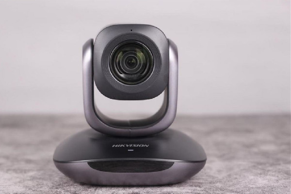 女生地攤套玩具熊拆開發(fā)現(xiàn)攝像頭 攝像頭的范圍有多大 女生地攤套玩具熊拆開發(fā)現(xiàn)攝像頭 攝像頭的范圍有多大